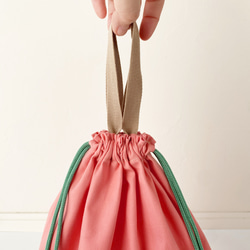 巾着バッグとコップ袋のセット ピンク×ミントグリーン紐 手縫い 名入れ 体操着入れ お着替え袋 給食袋 3枚目の画像