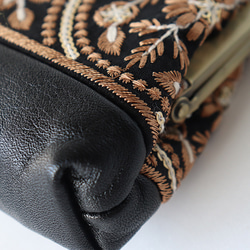 親子がま口財布・小物入れ　indian embroideryと牛革レザー　BLACK 4枚目の画像