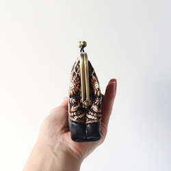 親子がま口財布・小物入れ　indian embroideryと牛革レザー　BLACK 2枚目の画像