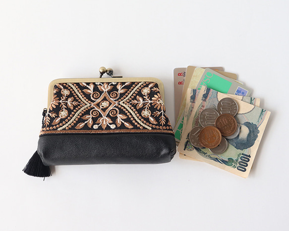 親子がま口財布・小物入れ　indian embroideryと牛革レザー　BLACK 7枚目の画像