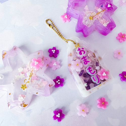 【名入れ無料】 天然石入りシェイカー御守り その他雑貨 レジン 桜 受験お守り チャーム
