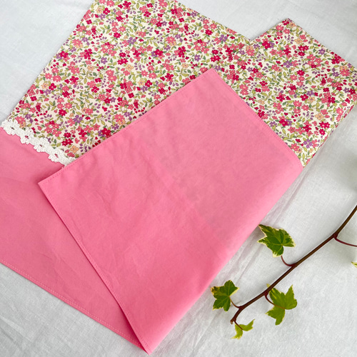 お弁当袋3点セット(ローズピンクレース付き花柄)コップ袋、お弁当袋