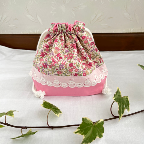 お弁当袋3点セット(ローズピンクレース付き花柄)コップ袋、お弁当袋