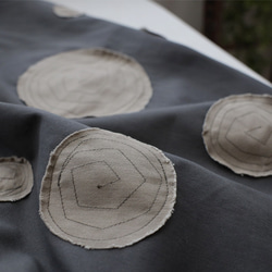 ⁑再入荷　冬sale　ラスト１　コットンチノ生地　ギャザー　スカート　ぐるぐる刺繍　花模様パッチワーク　グレーK15 3枚目の画像