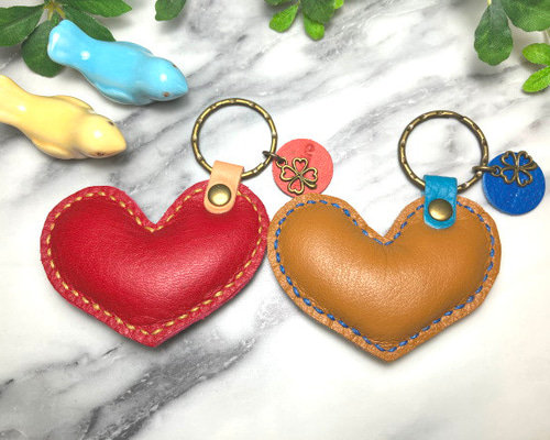 176 タッセルキーホルダー＊ぷっくりハート✨ハンドメイド✨ 176