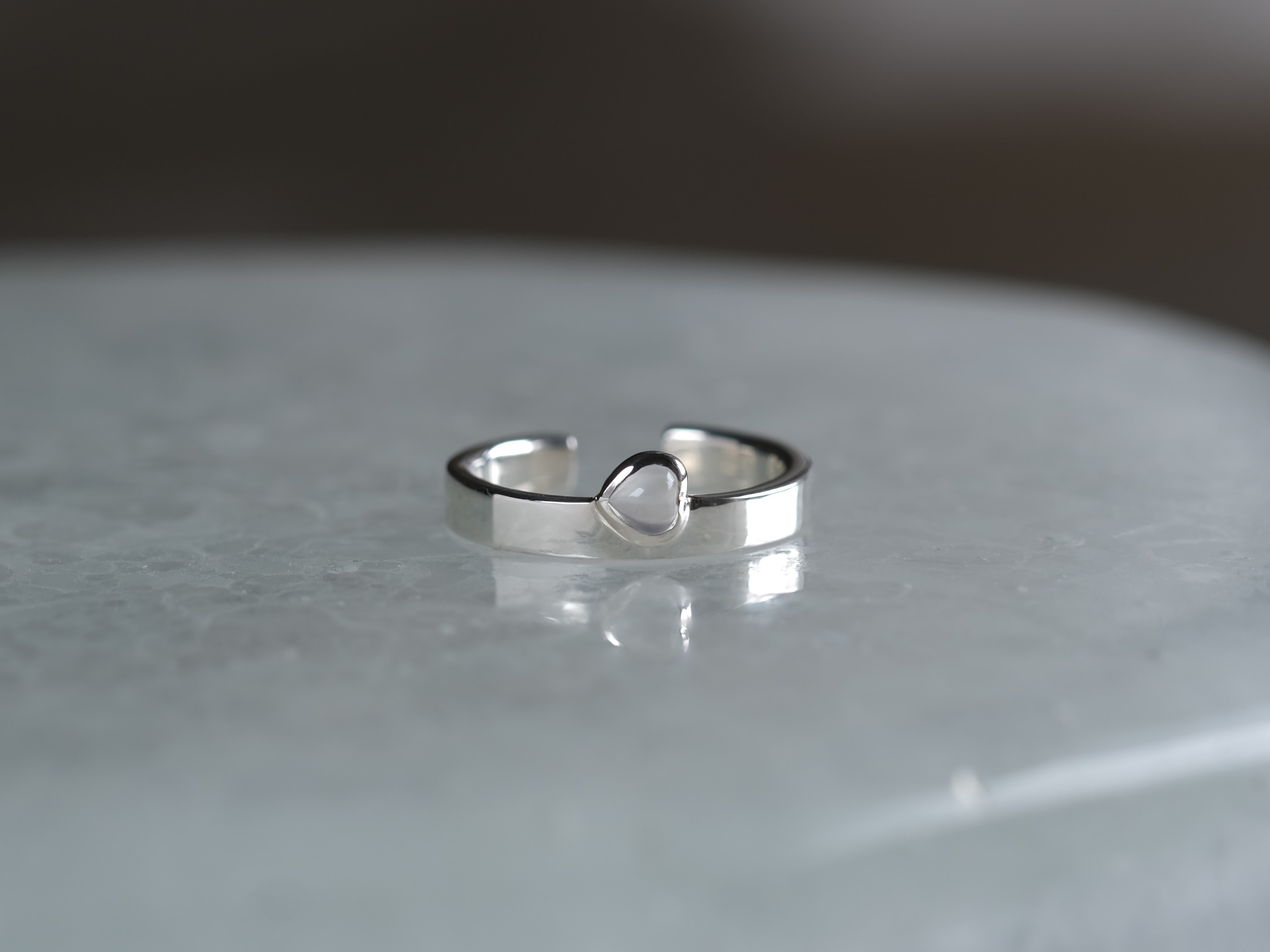 lítið hjarta ring　小さなハート　ピンキーリング　天然石ムーンストーン　シルバー