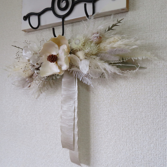 ホワイト系大人シックな横長スワッグ 3枚目の画像