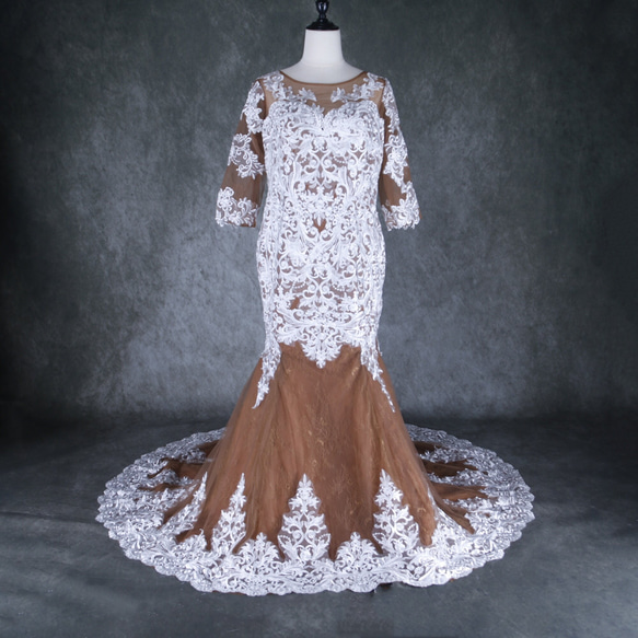 ウェディングドレス 七分袖丈 裾に繊細レースをあしらった 編み上げ マーメイドライン 4L大きいサイズ 結婚式 1枚目の画像
