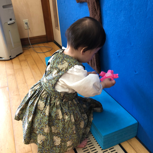 大人っぽい クラシックなデザイン 女の子 エプロンワンピース 大人っぽい クラシックなデザイン 女の子 エプロンワンピース