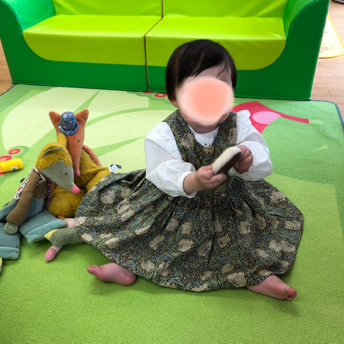 大人っぽい クラシックなデザイン 女の子 エプロンワンピース
