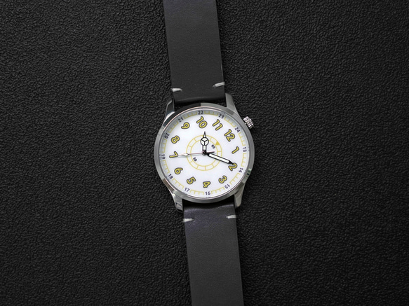 小心不要看錯時間手錶 黃色數字 個性化手錶 全球免運 第5張的照片
