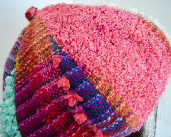 さをり織り　★手織りのベレー帽★  どんぐり帽　さおり織り　ピンク　カラフル　一点物　ユニーク　個性的　 9枚目の画像