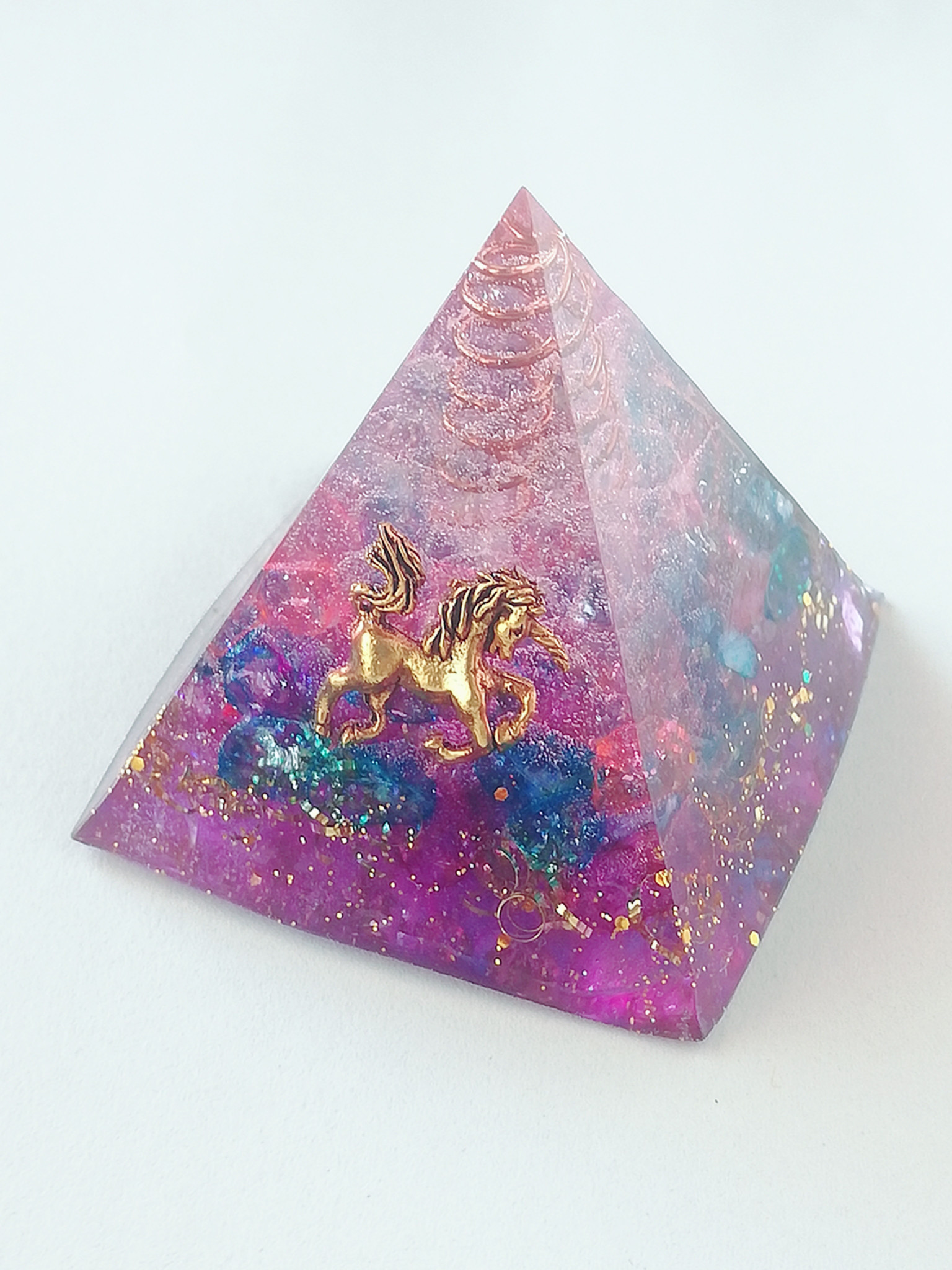 薔薇✨ユニコーン♡ピラミッド型オルゴナイト №027☆オルゴナイト