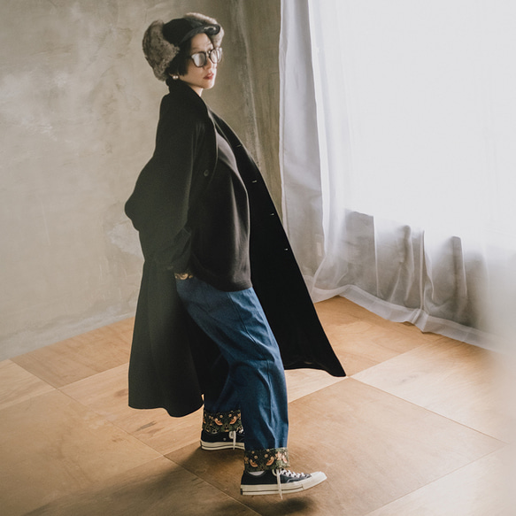 ロールアップ専用パンツ！ウィリアムモリス ゆったり履ける デニム パンツ いちご泥棒 ブラック 6枚目の画像