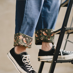 ロールアップ専用パンツ！ウィリアムモリス ゆったり履ける デニム パンツ いちご泥棒 ブラック 1枚目の画像