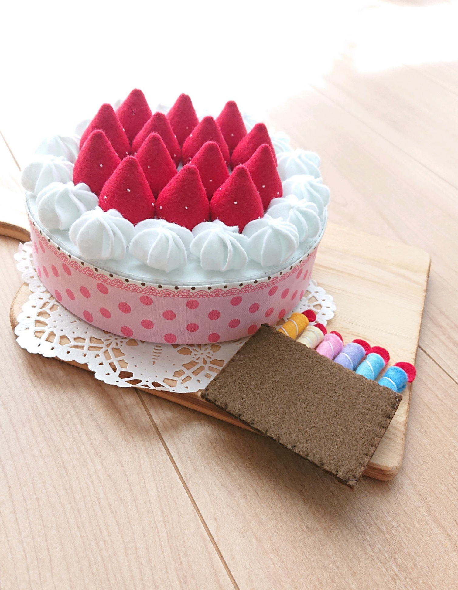 フェルトケーキ (帯ドット柄)ハーフバースデーケーキ