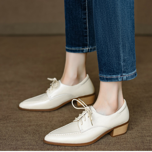 スニーカー 25.5cm，26cm，26.5cm ラウンドトゥ 皮 レザー パンプス