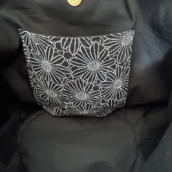 マーガレット刺繍のぽってりトートバッグ 4枚目の画像