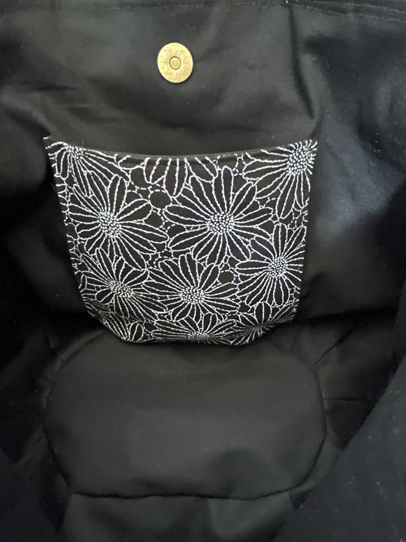 マーガレット刺繍のぽってりトートバッグ 4枚目の画像