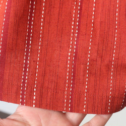 着物リメイク　赤の刺し子紬と雨垂れ着物合せオープンカラーワンピース 15枚目の画像