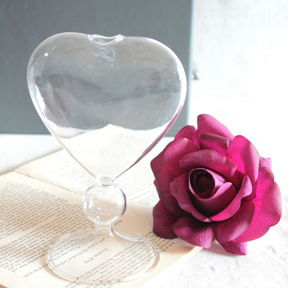 【リアル造花】薔薇一輪set【ハートのガラスのフラワーベース付き】 2枚目の画像