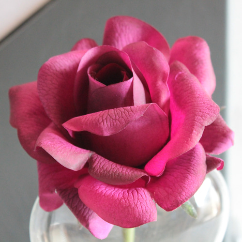 リアル造花】薔薇一輪set【ハートのガラスのフラワーベース付き