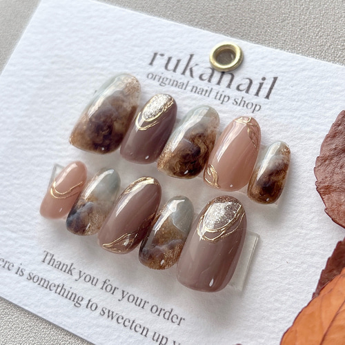 ニュアンス×大理石 ネイルチップ くすみグリーン ブラウン 春 夏 秋 冬