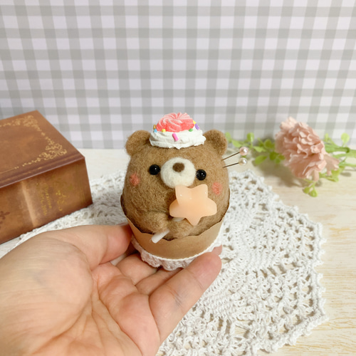 ♡羊毛フェルトのカップケーキ くまちゃん♡ホイップクリームのせ メモ