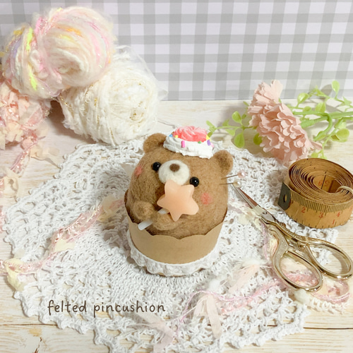 ♡羊毛フェルトのカップケーキ くまちゃん♡ホイップクリームのせ メモ