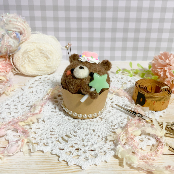 ♡羊毛フェルトのカップケーキ くまちゃん♡ホイップクリームのせ メモ