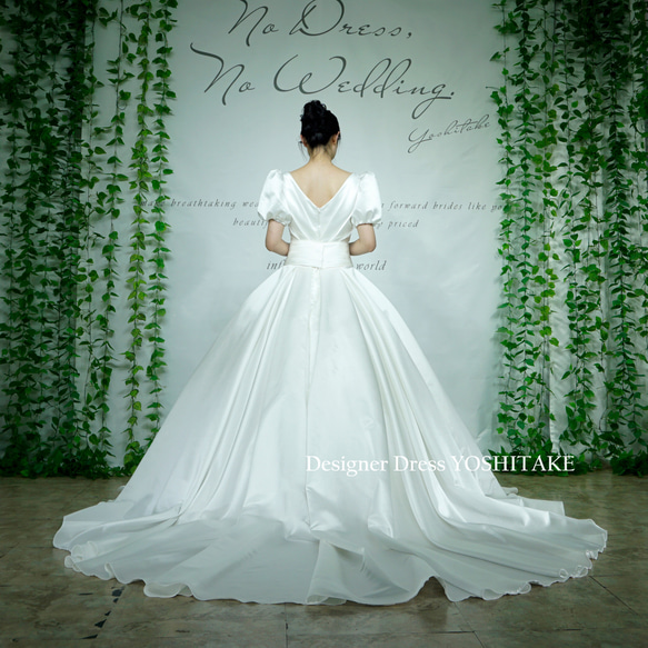 ウエディングドレス・サテンプリンセスドレス・袖付き・パニエ付・フォトウエディング 6枚目の画像