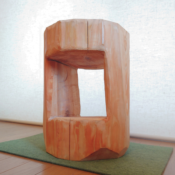 切株くり抜き椅子・丸太サイドテーブル・ステイン塗装・オーガニック・ラージサイズ 2枚目の画像