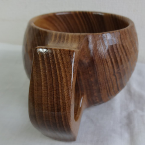 槐(エンジュ)の木で作った一木彫りコーヒーカップ. マグカップ 槐(エンジュ)の木で作った一木彫りコーヒーカップ. マグカップ