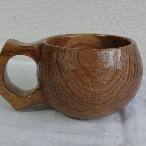 槐(エンジュ)の木で作った一木彫りコーヒーカップ. マグカップ 槐(エンジュ)の木で作った一木彫りコーヒーカップ. マグカップ