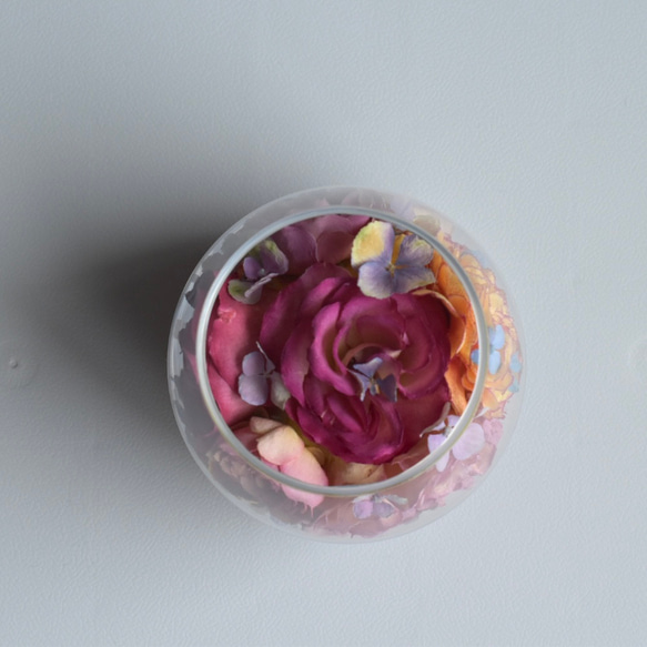 「Phemina」フェミナ小さな薔薇と紫陽花のドライフラワー　ガラスドーム　ドライフラワーアレンジ 【一点モノ】 7枚目の画像