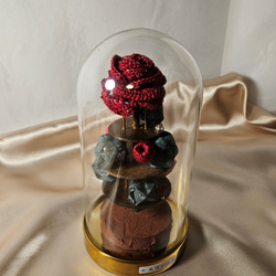 紅バラ（レース編み）の木　ガラスドーム入り　 2枚目の画像