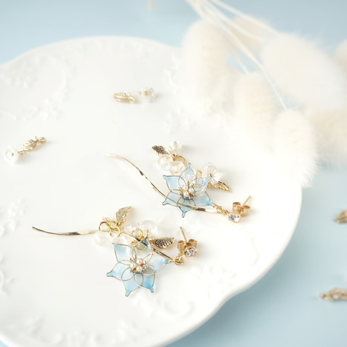 ガラスのフロストフラワー ピアス＆イヤリング ピアス（スタッド・一粒  