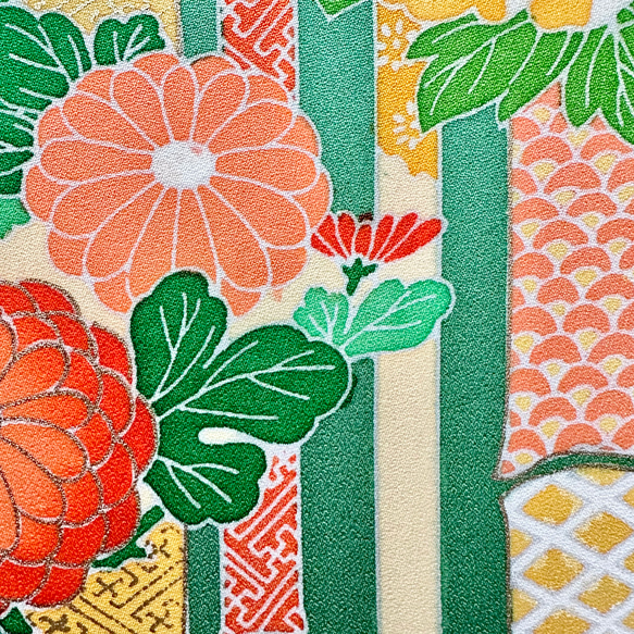 着物のファブリックパネル　鮮やかな緑の竹林と花々（2枚セット）着物リメイク　インテリア　古民家　ひなまつり　壁飾り　日本 7枚目の画像