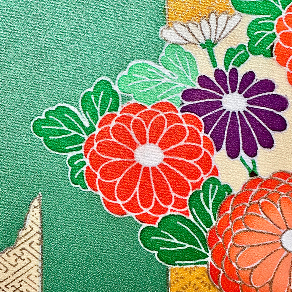 着物のファブリックパネル　鮮やかな緑の竹林と花々（2枚セット）着物リメイク　インテリア　古民家　ひなまつり　壁飾り　日本 9枚目の画像