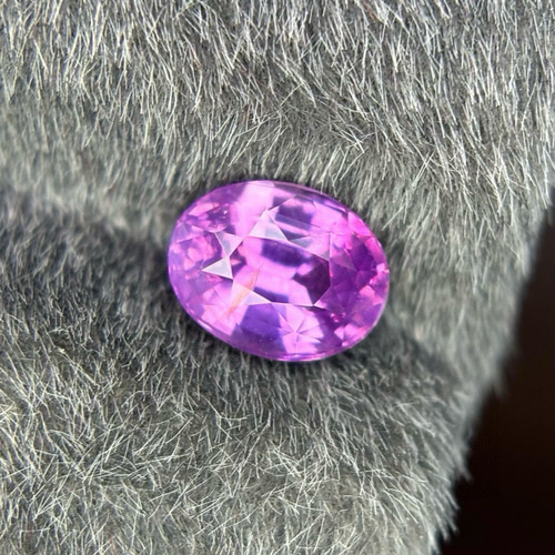 1.09ct天然パープルサファイア 鑑定書付き 高品質 指輪・リング CHIC