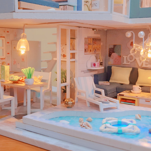 ドールハウス　ロフトのある子ども部屋 ドールハウスロフトのある子ども部屋