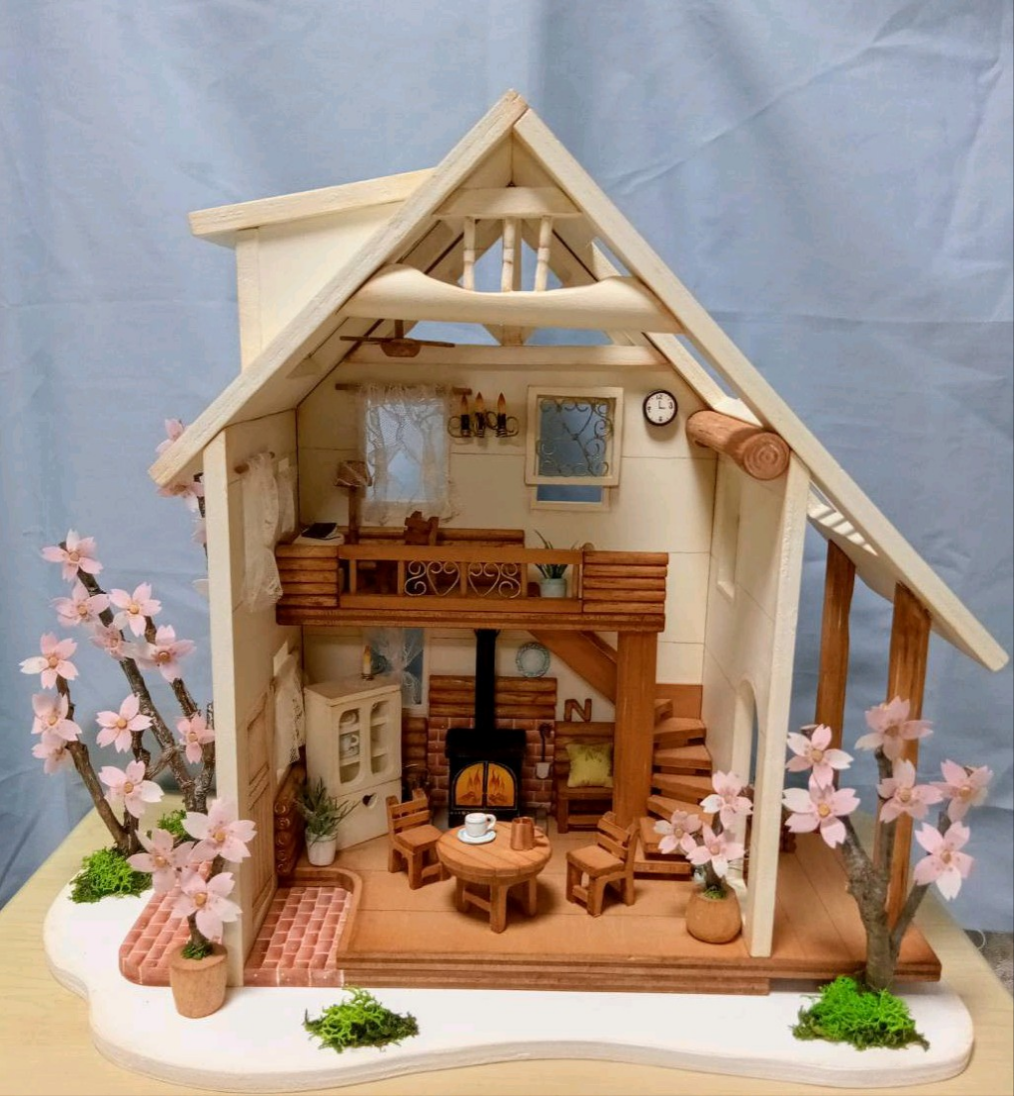 桜　咲く　アンテークハウス