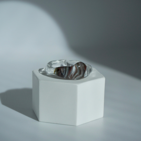 宝石　宝石風　石　ストーン　地層風　地層　ニュアンス　リング　ガラスリング　指輪 2枚目の画像