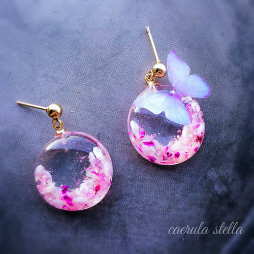 ピアス　蓄光　光る　蝶　ハート　5連　紫　ピンク　グラデーション　ビジュー　花見 暗闇で光る 【 夜光蝶 と 花 の アシンメトリー サクラ ピアス