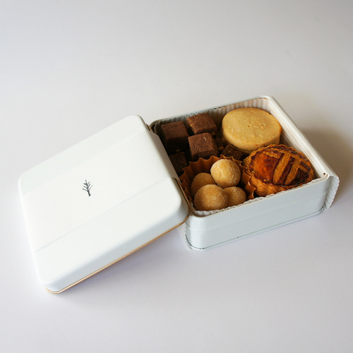 ヴィーガンのクッキー缶とオーガニックコーヒーのセット クッキー 斉藤