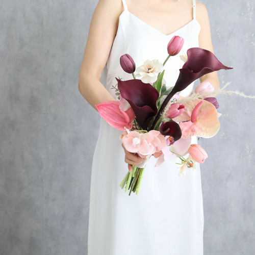 高級アーティフィシャルフラワー　ウェディング　ピンクボルドー　ブーケブートニア アーティシャルフラワー ボルドーピンク ブーケ 胡蝶蘭 ピンク