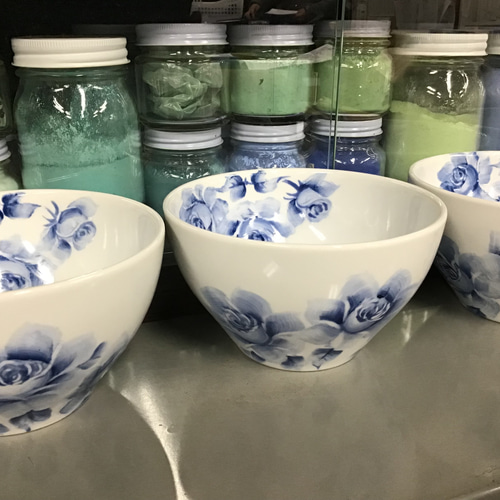 手作り陶芸 青い薔薇丼 手描き陶器 薔薇絵の多用丼 お椀・ボウル・鉢 私の食器棚 通販