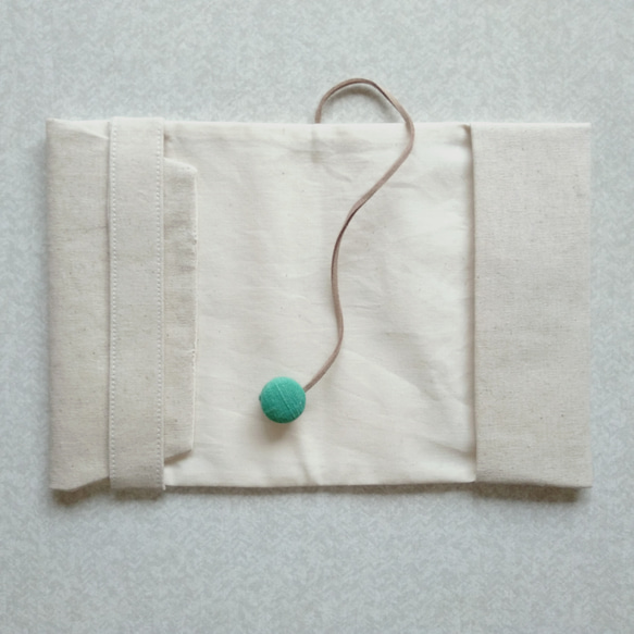 文庫本刺繍の布のブックカバー（カモミール） 3枚目の画像