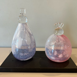 吹きガラスのおひなさま　Ｄ　青紫×金赤 4枚目の画像