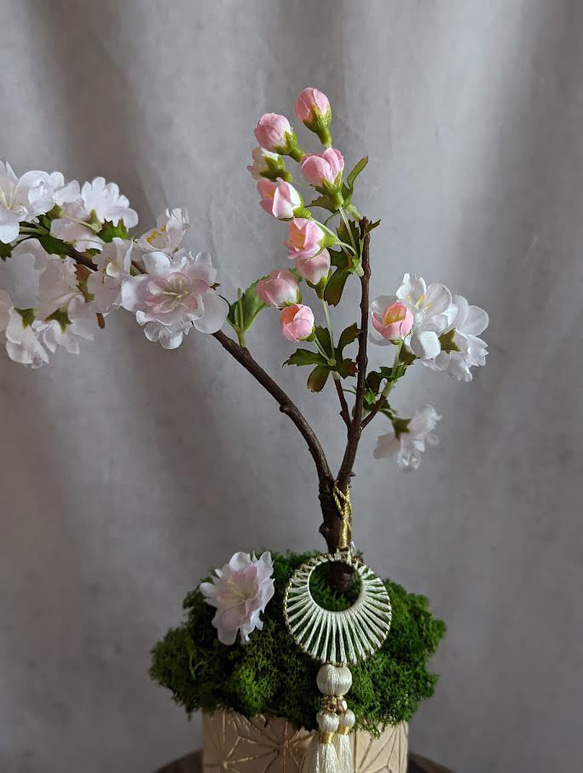 ずっときれい！花台付き！桜の和モダンアレンジメント　ひな祭り　プレゼント 2枚目の画像